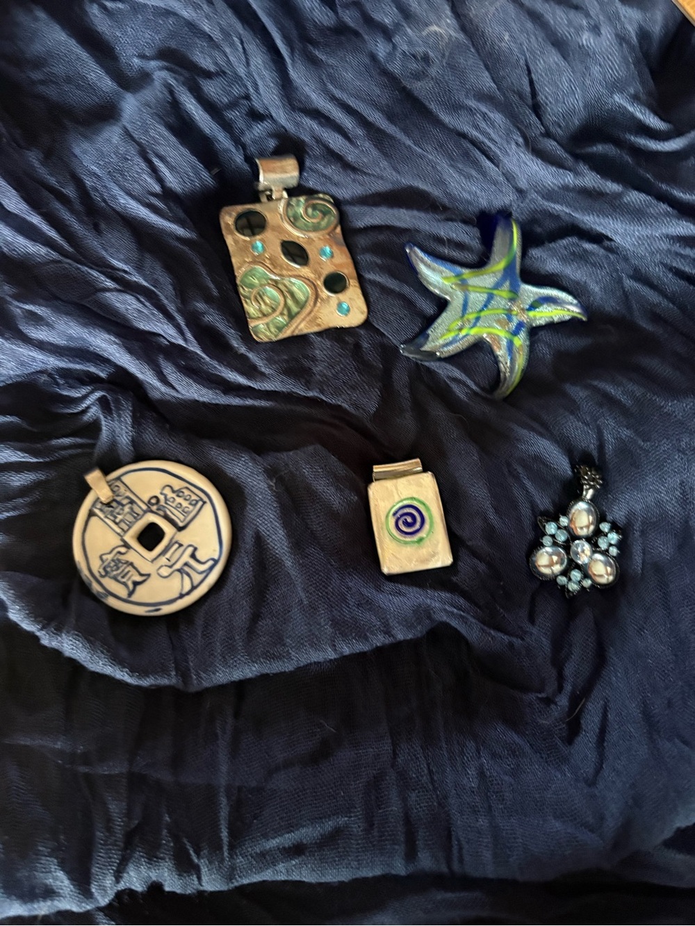 Assorted Blue and Silver Home Accents Pendant Set - Unbranded